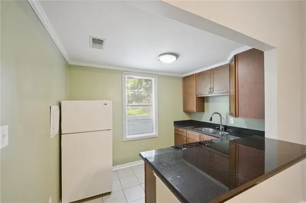 $1,100 | 1124 Cherokee Street, Unit 1, New Orleans, LA 70118
