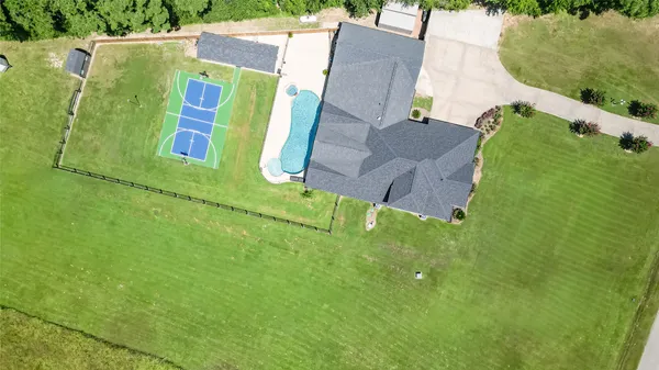 $899,900 | 65 County Road 2209N, Cleveland, TX 77327