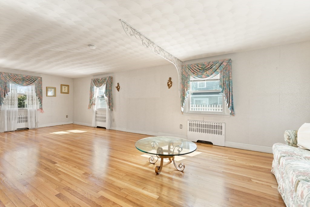 156 Squanto Road Quincy, MA 02169 - Photo 3 of 23 Gallery Image 3