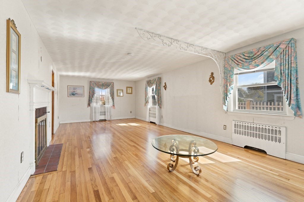156 Squanto Road Quincy, MA 02169 - Photo 4 of 23 Gallery Image 4