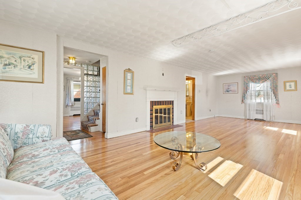 156 Squanto Road Quincy, MA 02169 - Photo 5 of 23 Gallery Image 5
