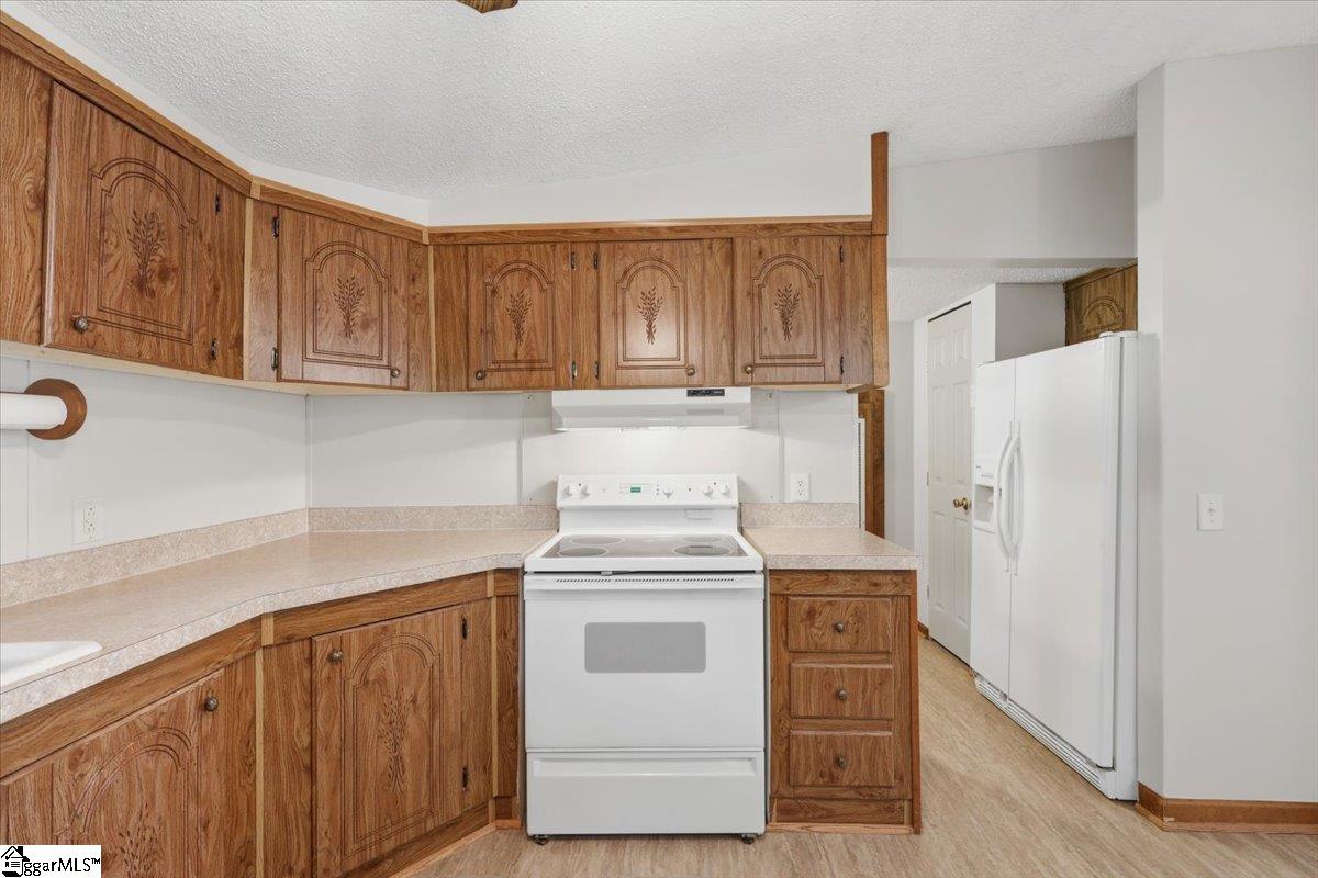 554 Berry Shoals Road Duncan, SC 29334 - Photo 11 of 43
