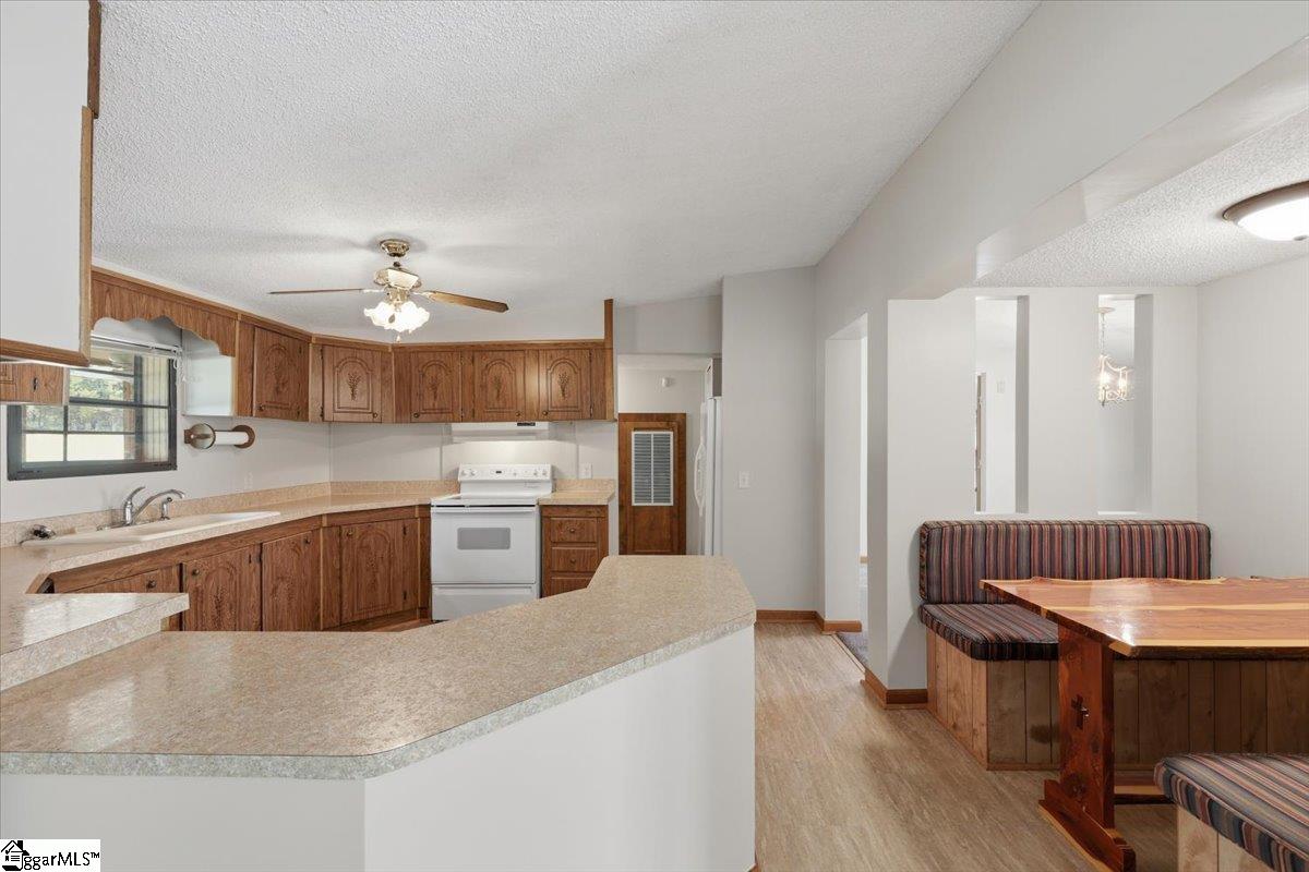 554 Berry Shoals Road Duncan, SC 29334 - Photo 12 of 43