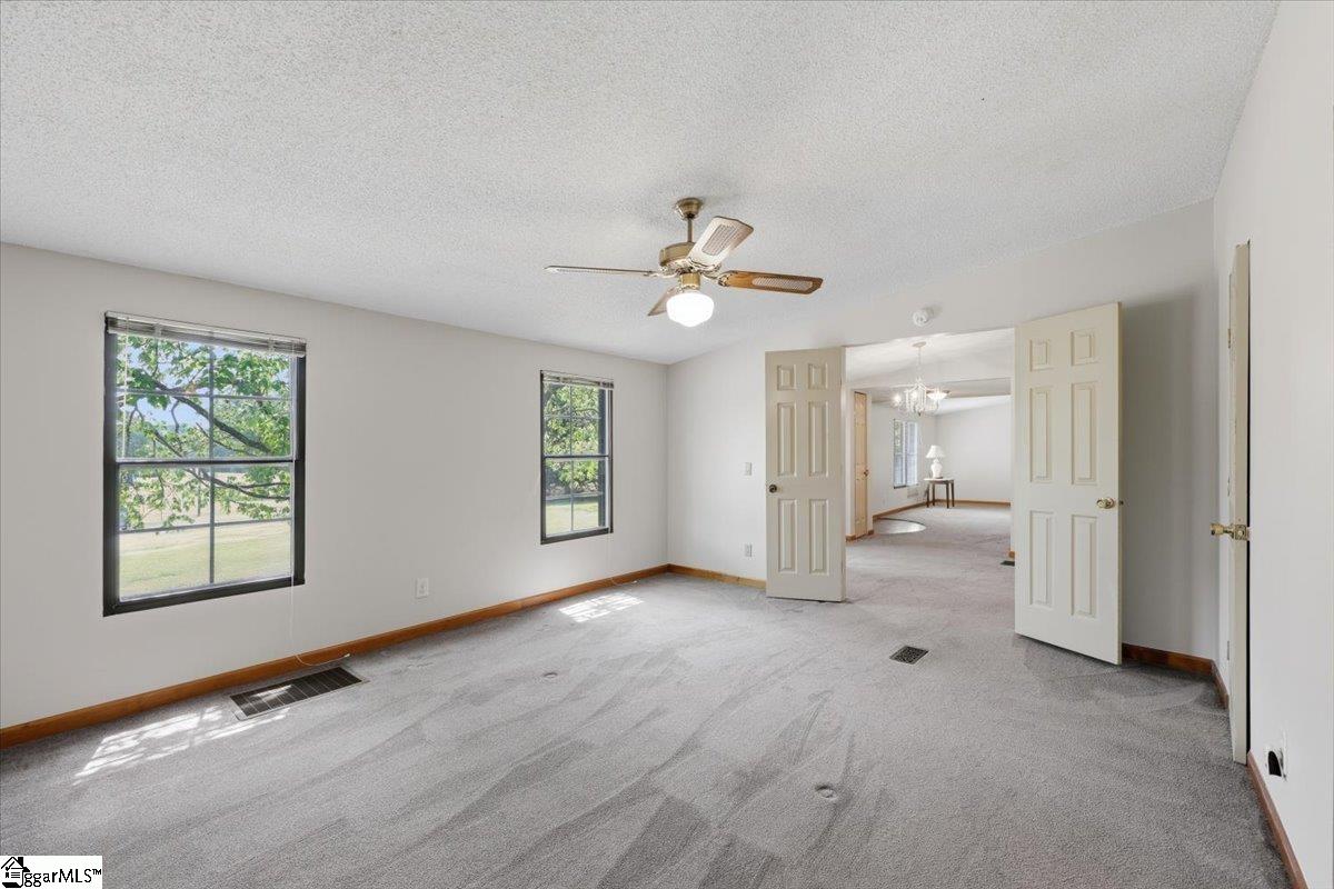 554 Berry Shoals Road Duncan, SC 29334 - Photo 17 of 43