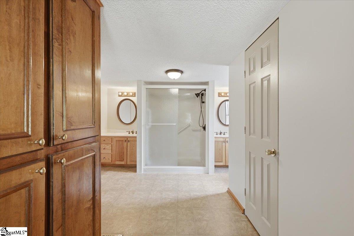 554 Berry Shoals Road Duncan, SC 29334 - Photo 19 of 43