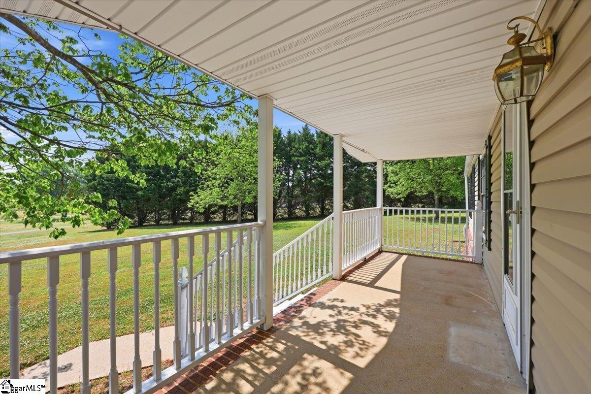 554 Berry Shoals Road Duncan, SC 29334 - Photo 3 of 43