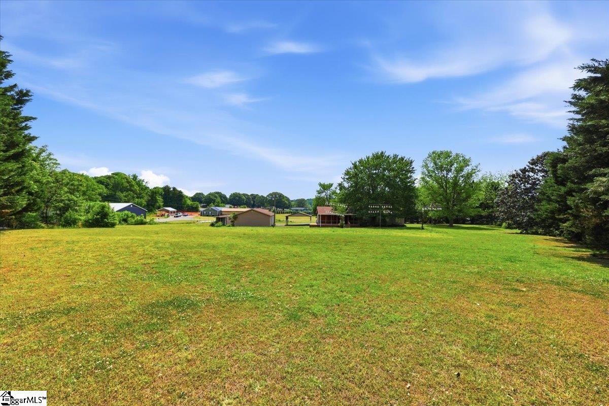 554 Berry Shoals Road Duncan, SC 29334 - Photo 35 of 43
