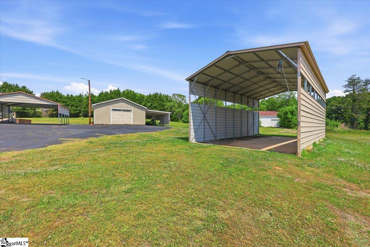 554 Berry Shoals Road Duncan, SC 29334 - Photo 36 of 43