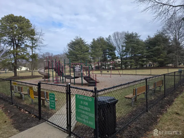 a view of a tennis court