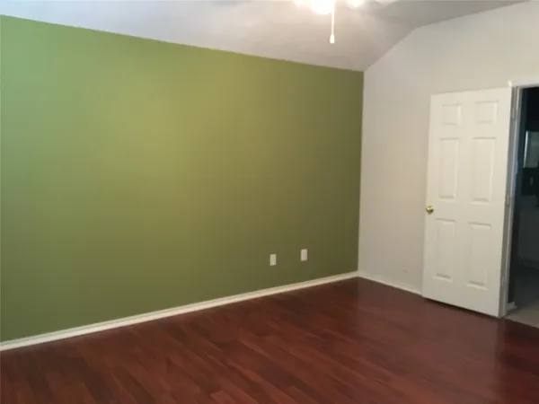 $2,090 | 5508 Lilywood Lane, Rosharon, TX 77583