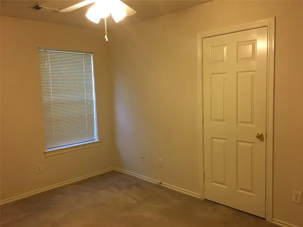 $2,090 | 5508 Lilywood Lane, Rosharon, TX 77583