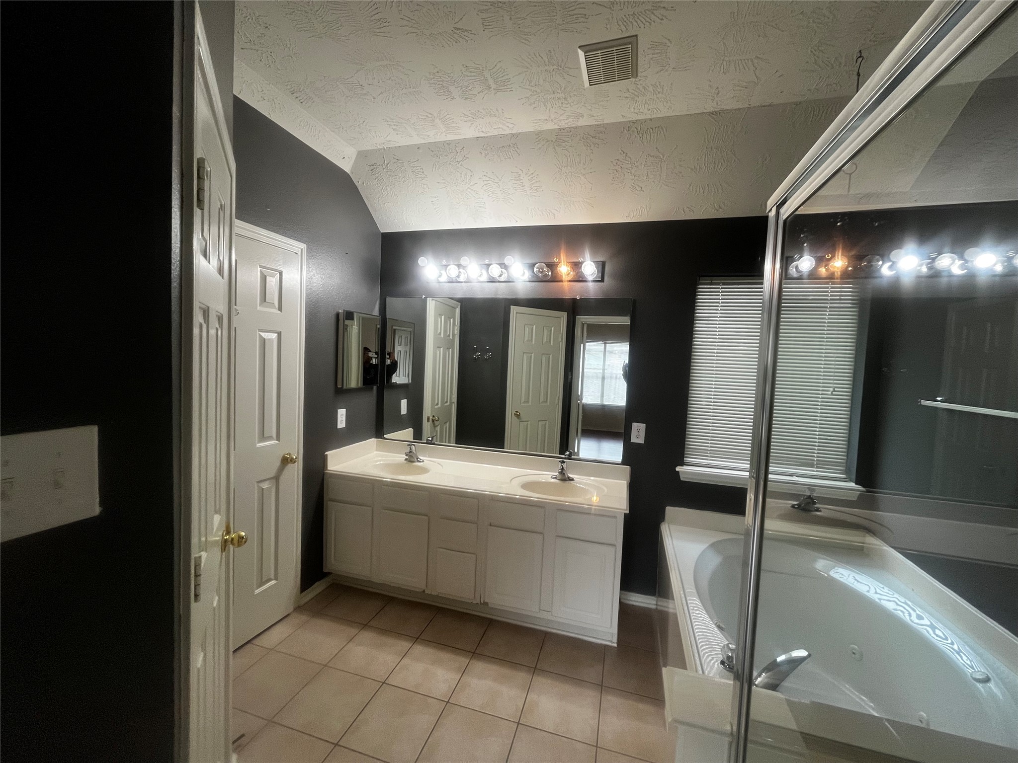 5508 Lilywood Lane Rosharon, TX 77583 - Photo 10 of 15