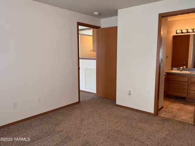 $270,000 | 105 Peach Tree Lane, Unit 3, Yakima, WA 98908