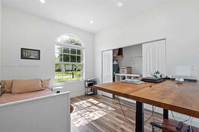 a view of outdoor space yard and porch