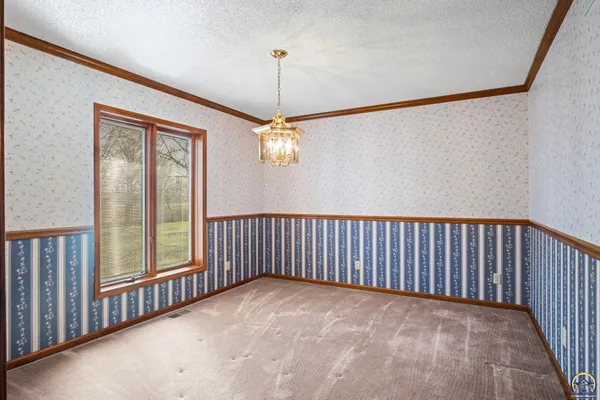 $435,000 | 5320 Southwest Burlingame Road, Topeka, KS 66609