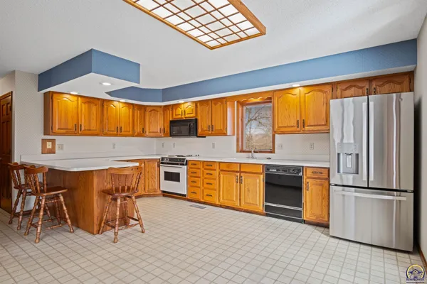 $435,000 | 5320 Southwest Burlingame Road, Topeka, KS 66609