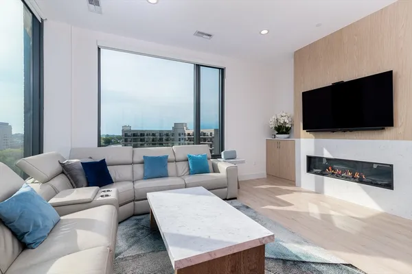 $5,500 | 57 Quincy Shore Drive, Unit PH WEST, Quincy, MA 02171