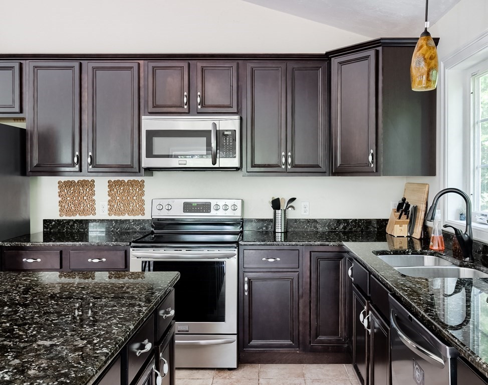 16 Cadorna Road Worcester, MA 01605 - Photo 11 of 31 Gallery Image 11
