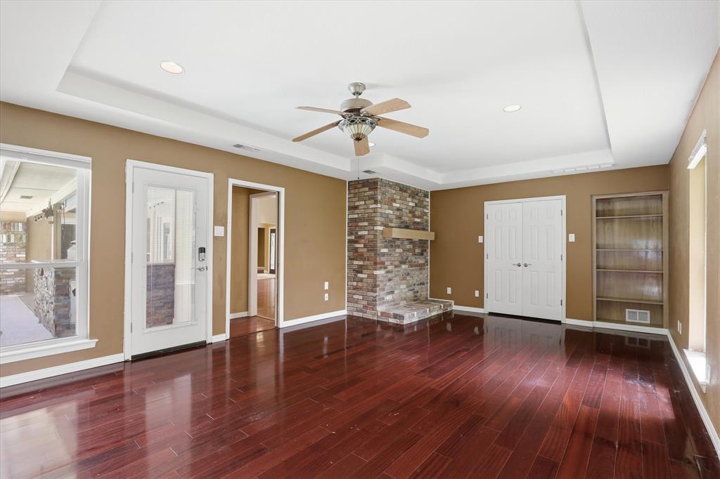 2613 Country Valley Road Garland, TX 75043 - Photo 14 of 40 Gallery Image 14
