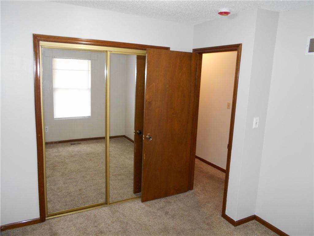 1021-1019 North Kiger Road Independence, MO 64050 - Photo 7 of 12