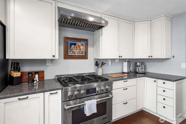 $1,699,999 | 11410 Gravelly Lake Drive Southwest, Lakewood, WA 98499