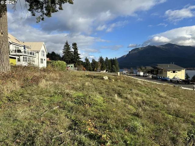 $230,000 | 147 Northeast Bruce Heights, Unit 65, Stevenson, WA 98648