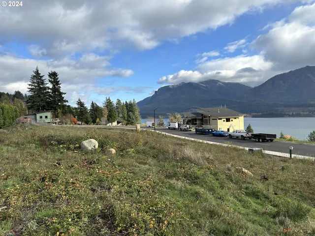 $230,000 | 147 Northeast Bruce Heights, Unit 65, Stevenson, WA 98648