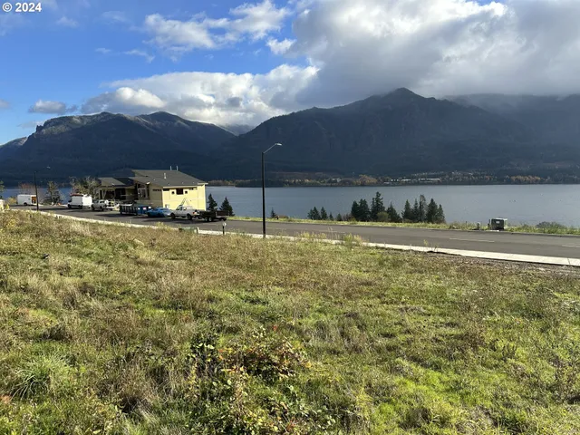 $230,000 | 147 Northeast Bruce Heights, Unit 65, Stevenson, WA 98648