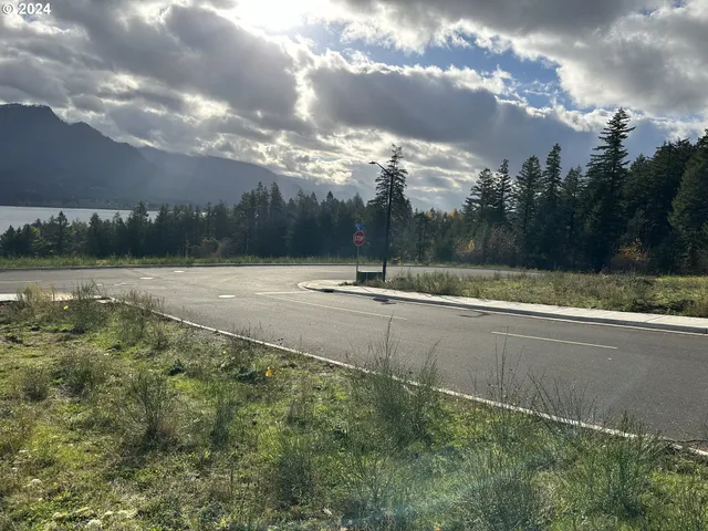 $230,000 | 147 Northeast Bruce Heights, Unit 65, Stevenson, WA 98648