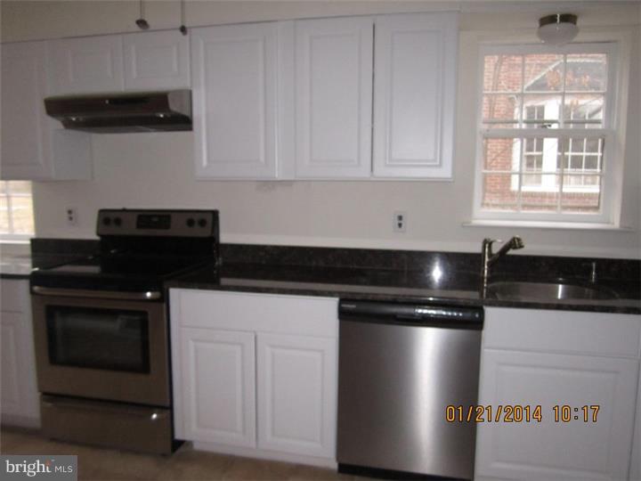 7606 Ivinetta Road Cheltenham, PA 19012 - Photo 6 of 10 Kitchen
