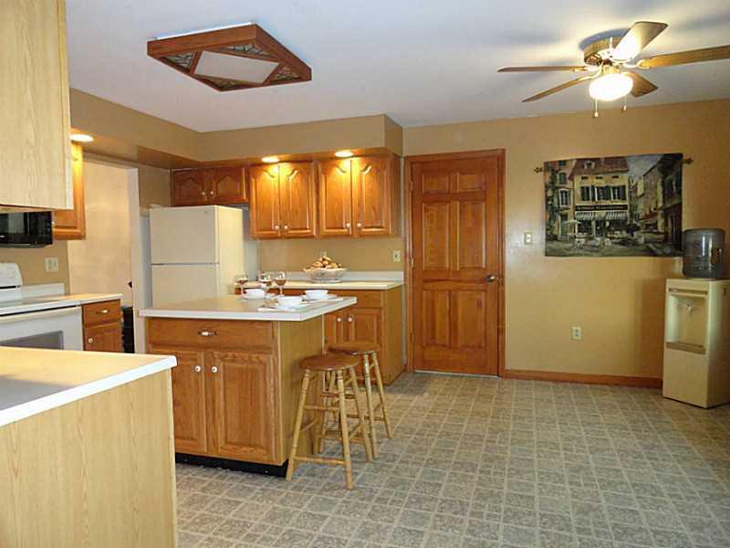 1115 Ridge Road Burgettstown, PA 15021 - Photo 7 of 25 Kitchen.