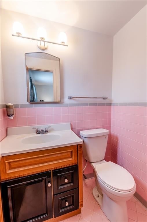 2371 Willowbrook Road Pittsburgh, PA 15241 - Photo 14 of 25 Gallery Image 14