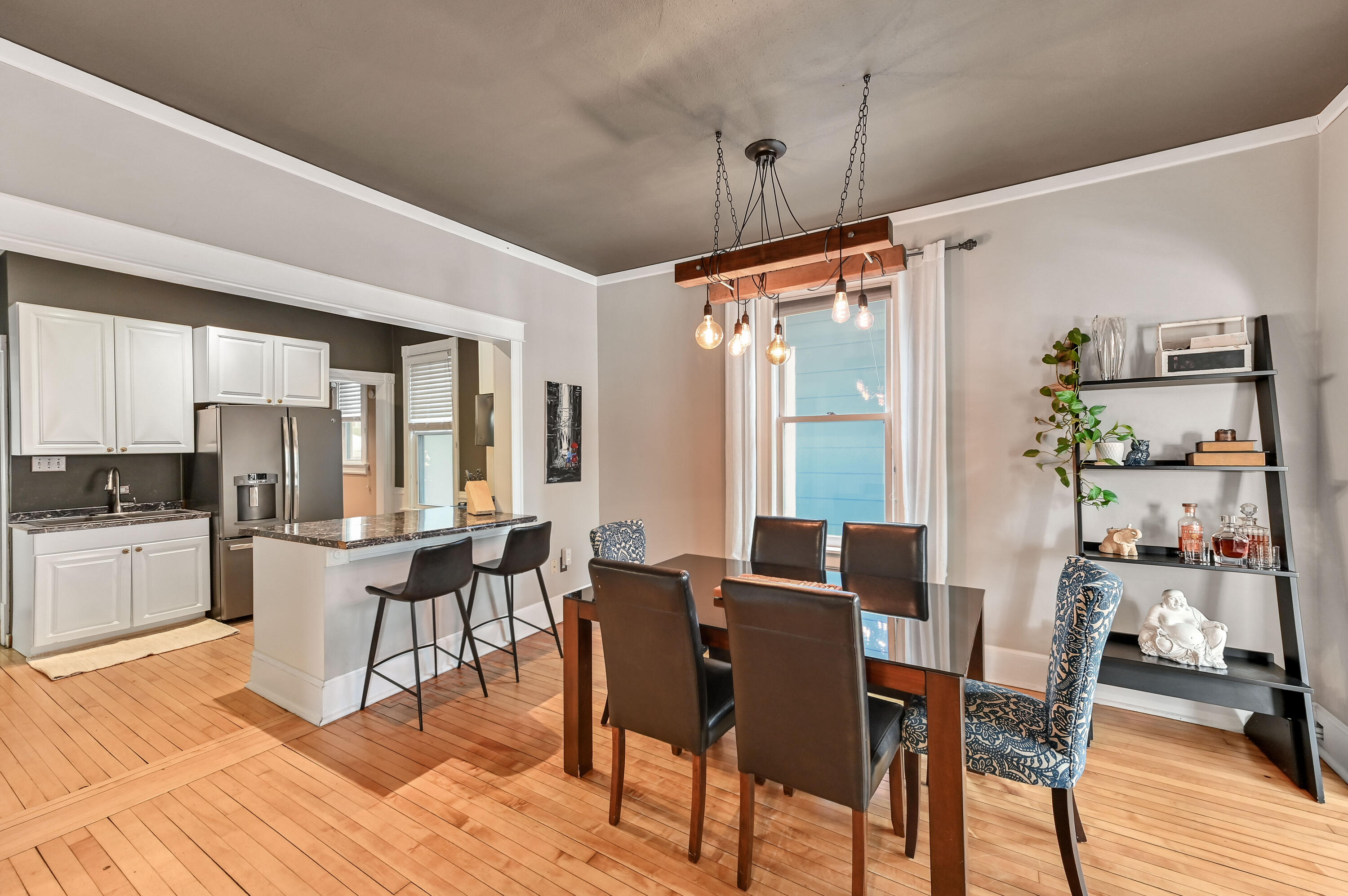 3054 North Newhall Street Milwaukee, WI 53211 - Photo 11 of 33 Open Concept