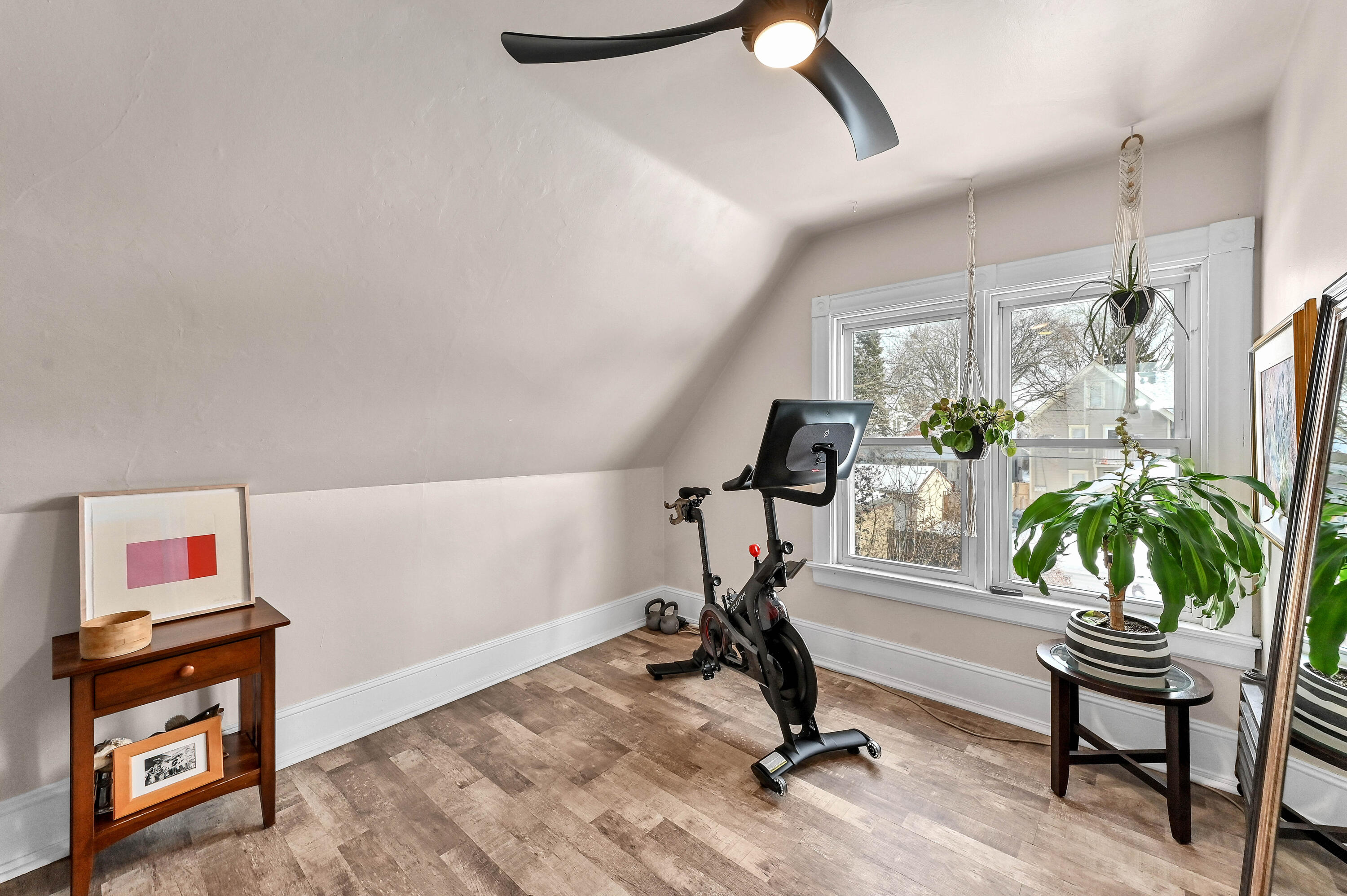 3054 North Newhall Street Milwaukee, WI 53211 - Photo 25 of 33 Bedroom 3