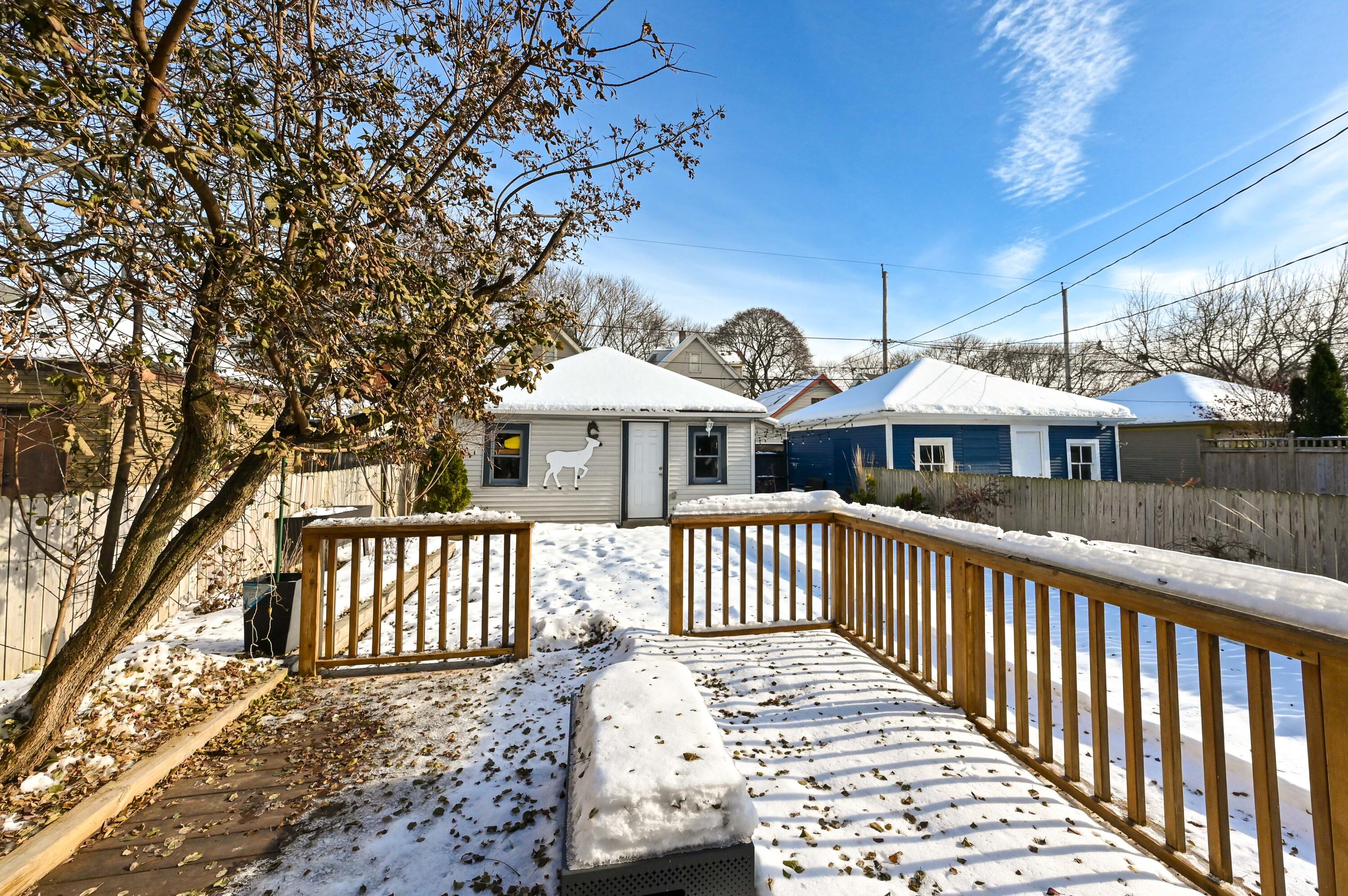 3054 North Newhall Street Milwaukee, WI 53211 - Photo 32 of 33 Back Deck