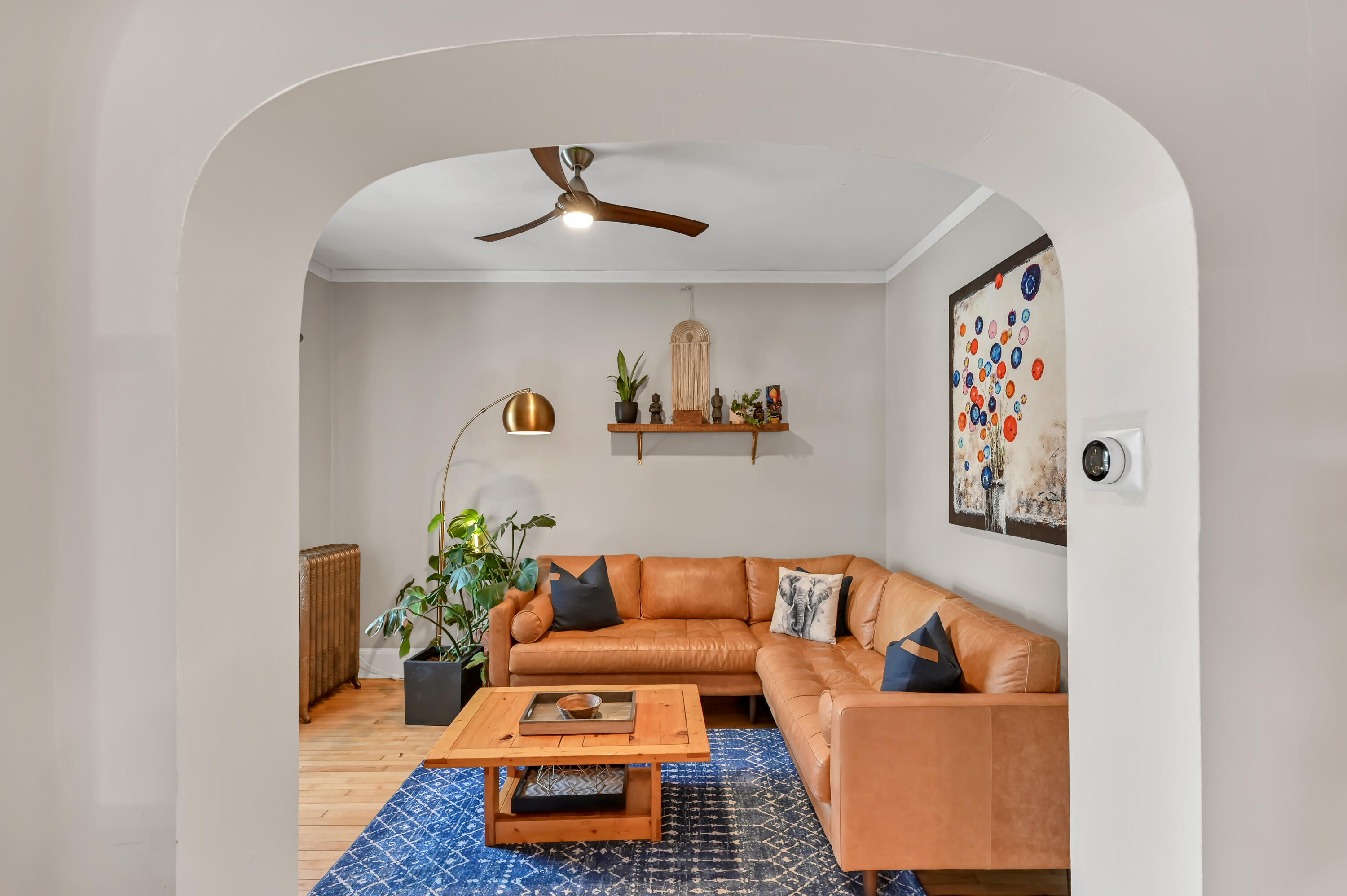 3054 North Newhall Street Milwaukee, WI 53211 - Photo 6 of 33 Beautiful Archways