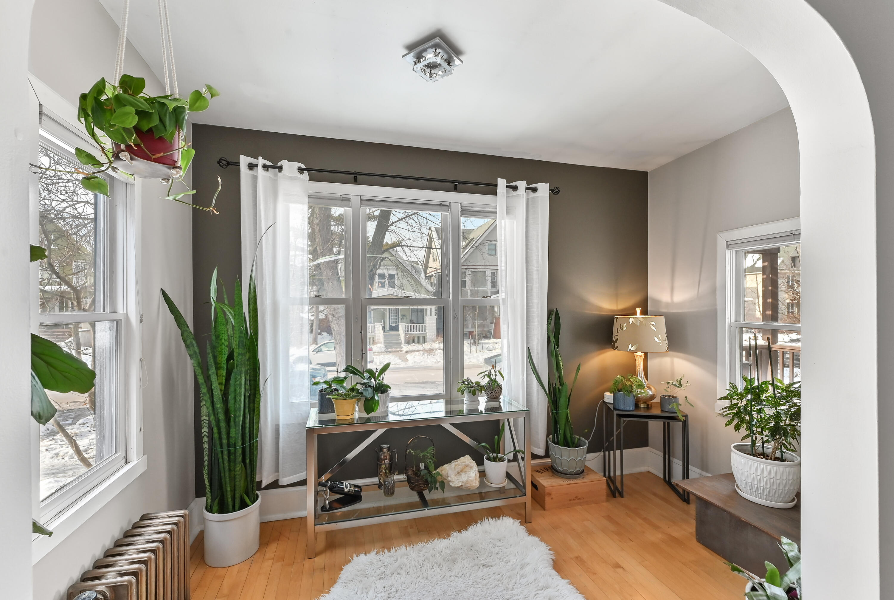 3054 North Newhall Street Milwaukee, WI 53211 - Photo 9 of 33 Sunroom