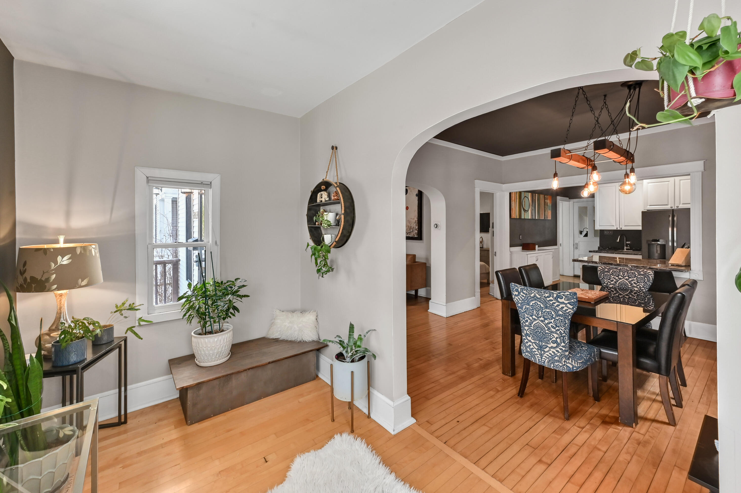 3054 North Newhall Street Milwaukee, WI 53211 - Photo 10 of 33 Sunroom