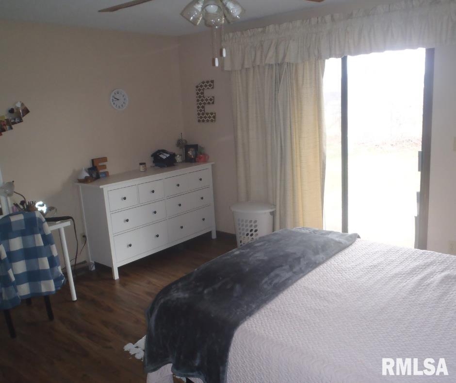 816 Freemans Farm Road Springfield, IL 62704 - Photo 6 of 10