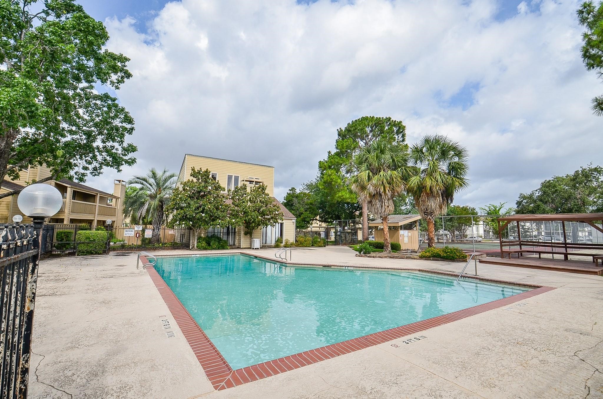3632 Ocee Street Houston, TX 77063 - Photo 17 of 17 swimming pool view with a garden space