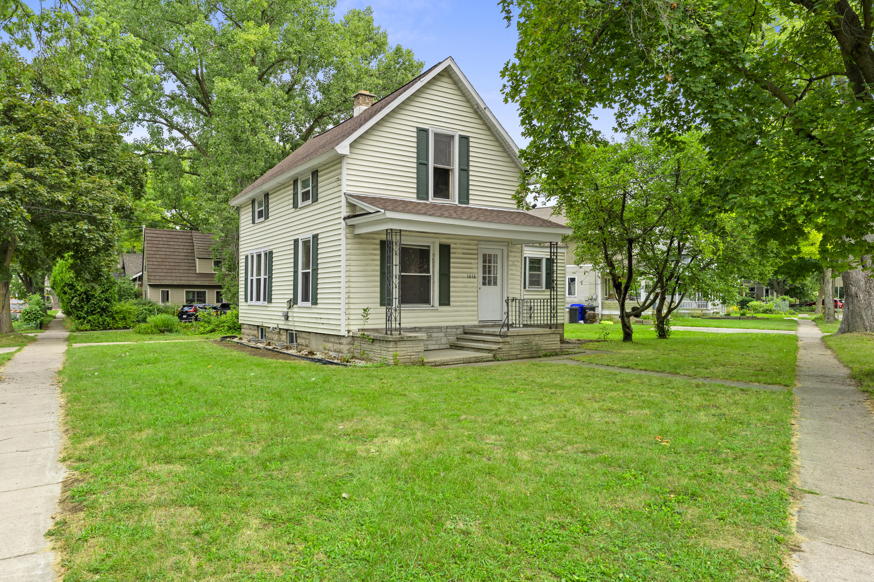 1016 East Vine Street Appleton, WI 54911 - Photo 30 of 46 004-1016EastVineStreet-Appleton-WI-54911