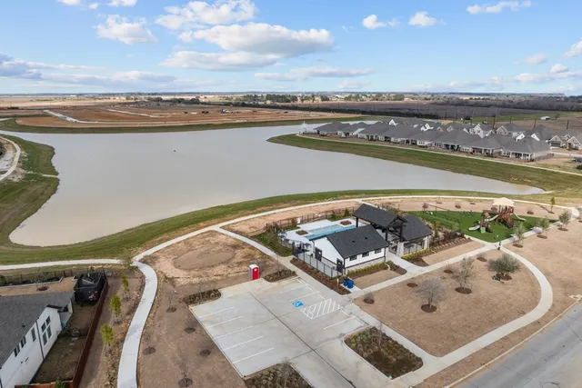 $429,925 | 21726 Sagebrush Mdw Drive, Waller, TX 77484