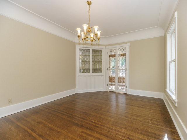 91 North Cowley Road Riverside, IL 60546 - Photo 13 of 39