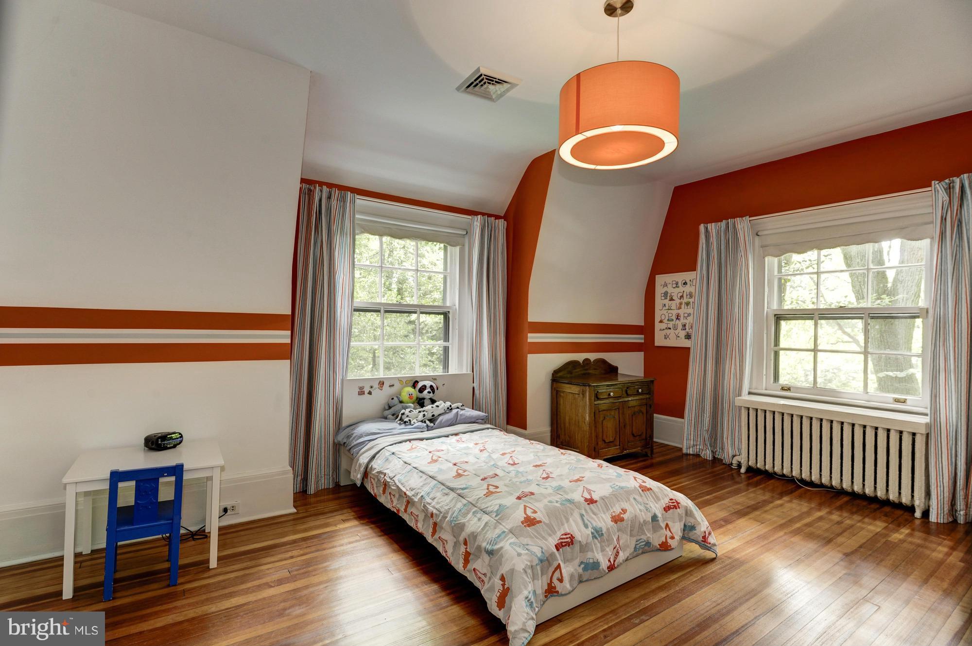 5005 Falls Rd Terrace Baltimore, MD 21210 - Photo 22 of 30 Bedroom 2 on 2nd level.
