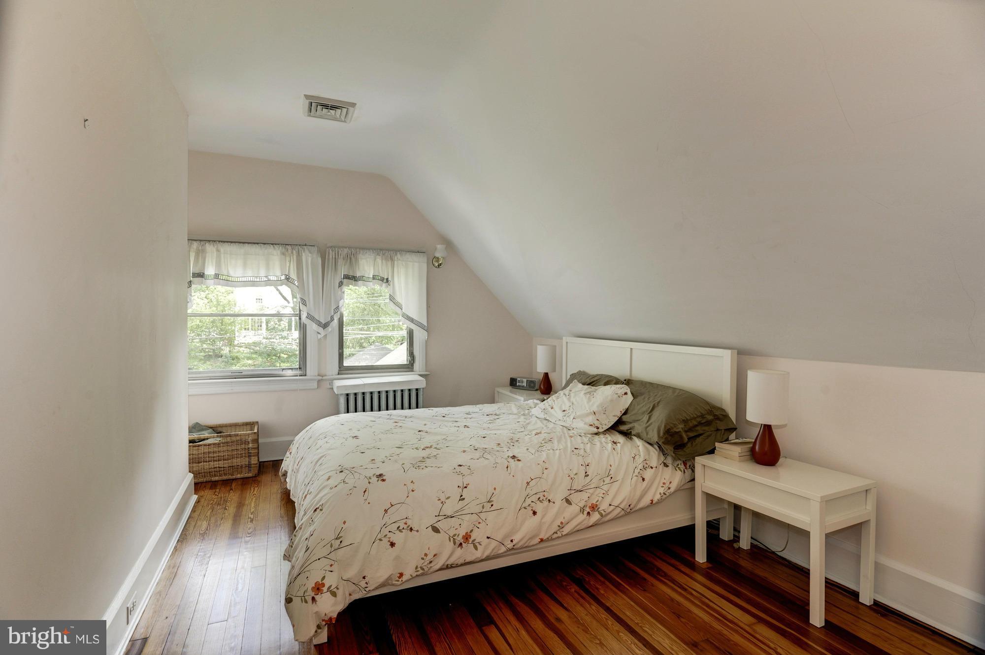 5005 Falls Rd Terrace Baltimore, MD 21210 - Photo 27 of 30 Bedroom 5 on 3rd level.