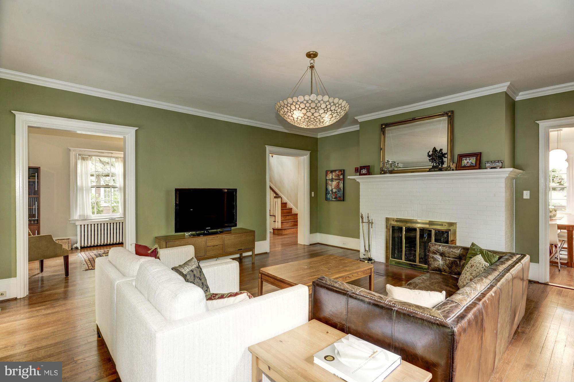 5005 Falls Rd Terrace Baltimore, MD 21210 - Photo 8 of 30 Formal living room with fireplace