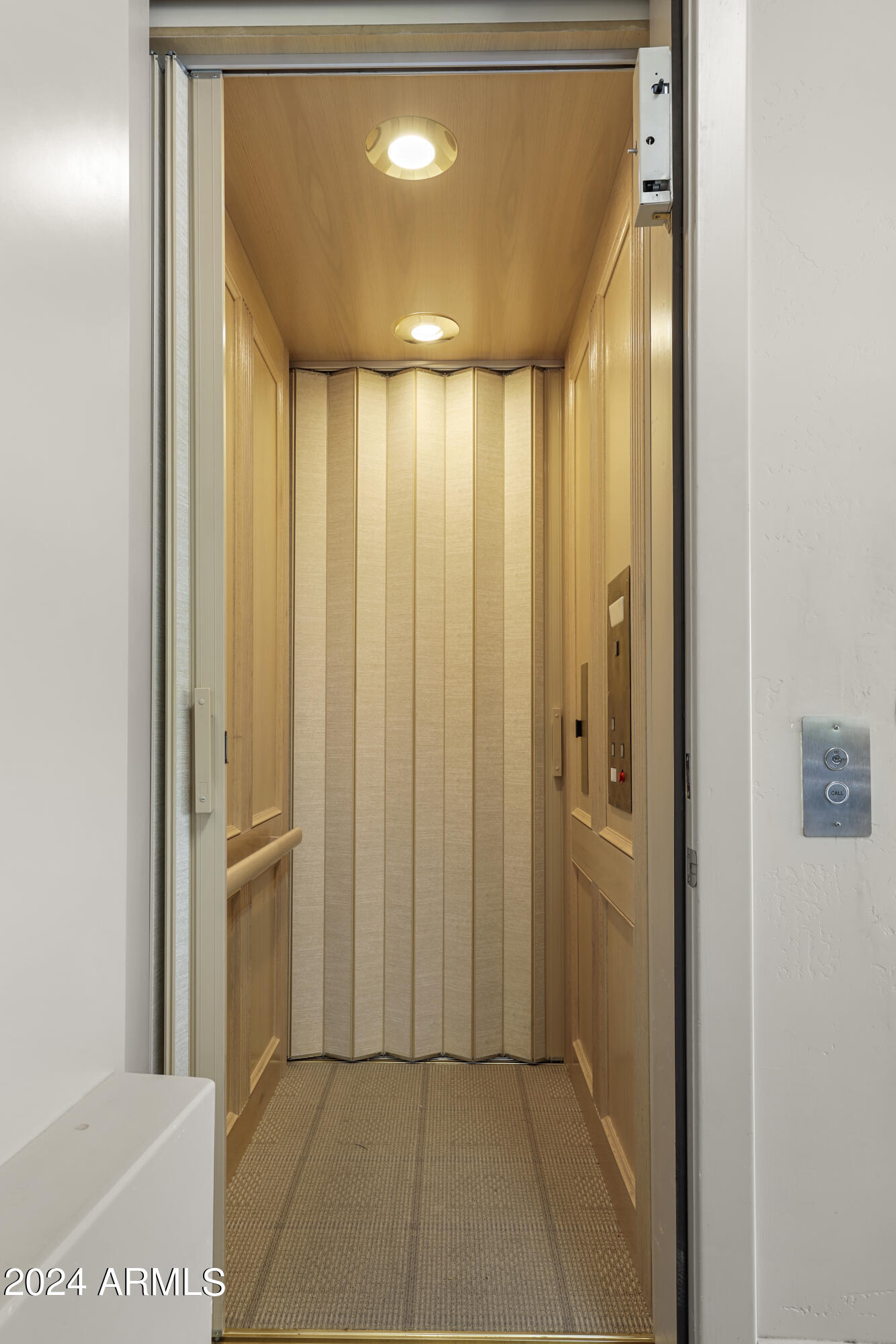 2203 East Scenic Drive Payson, AZ 85541 - Photo 50 of 74 a view of a hallway with closet and a bathroom