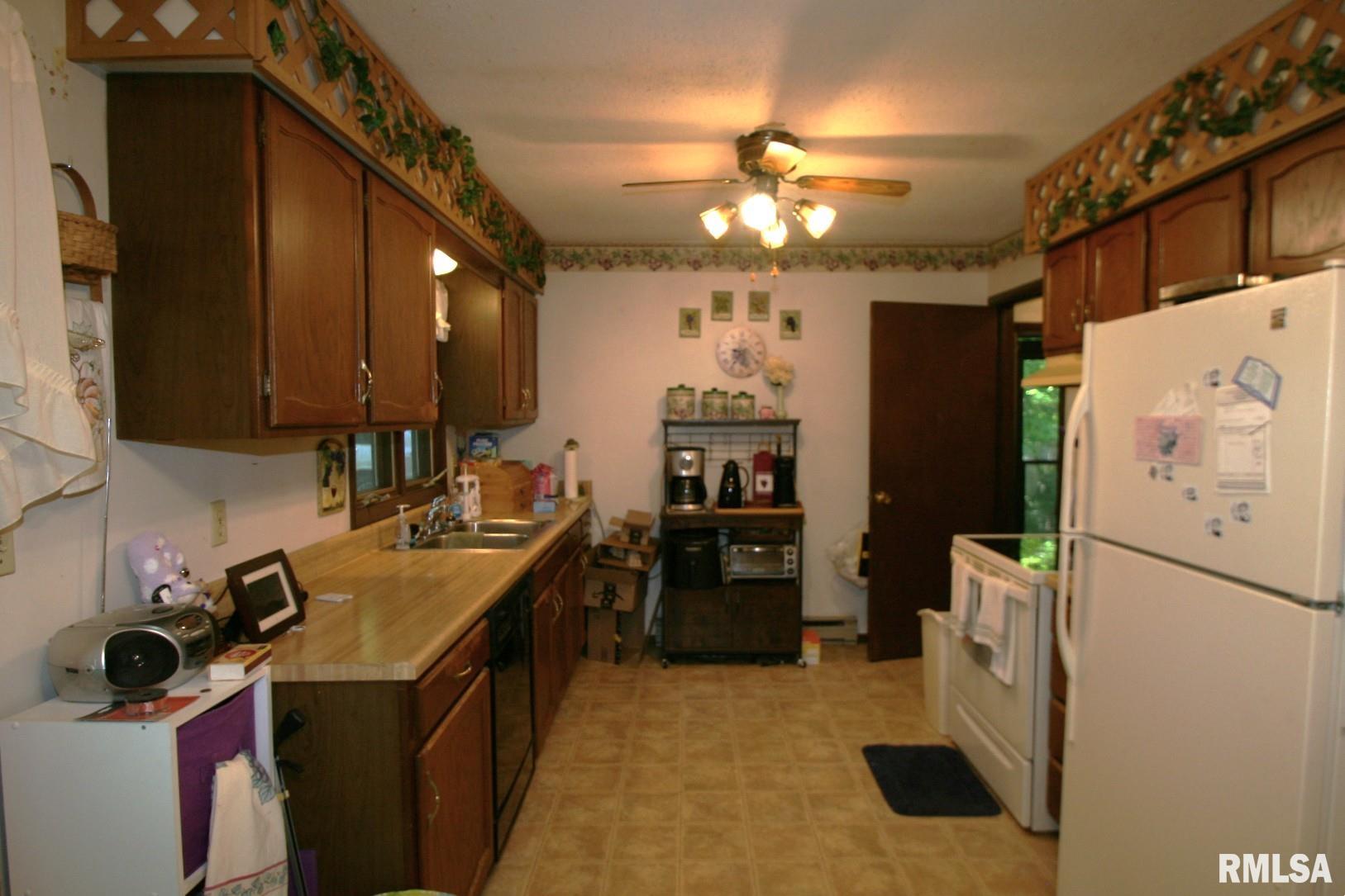 12 Redford Road Mackinaw, IL 61755 - Photo 2 of 19 Gallery Image 2
