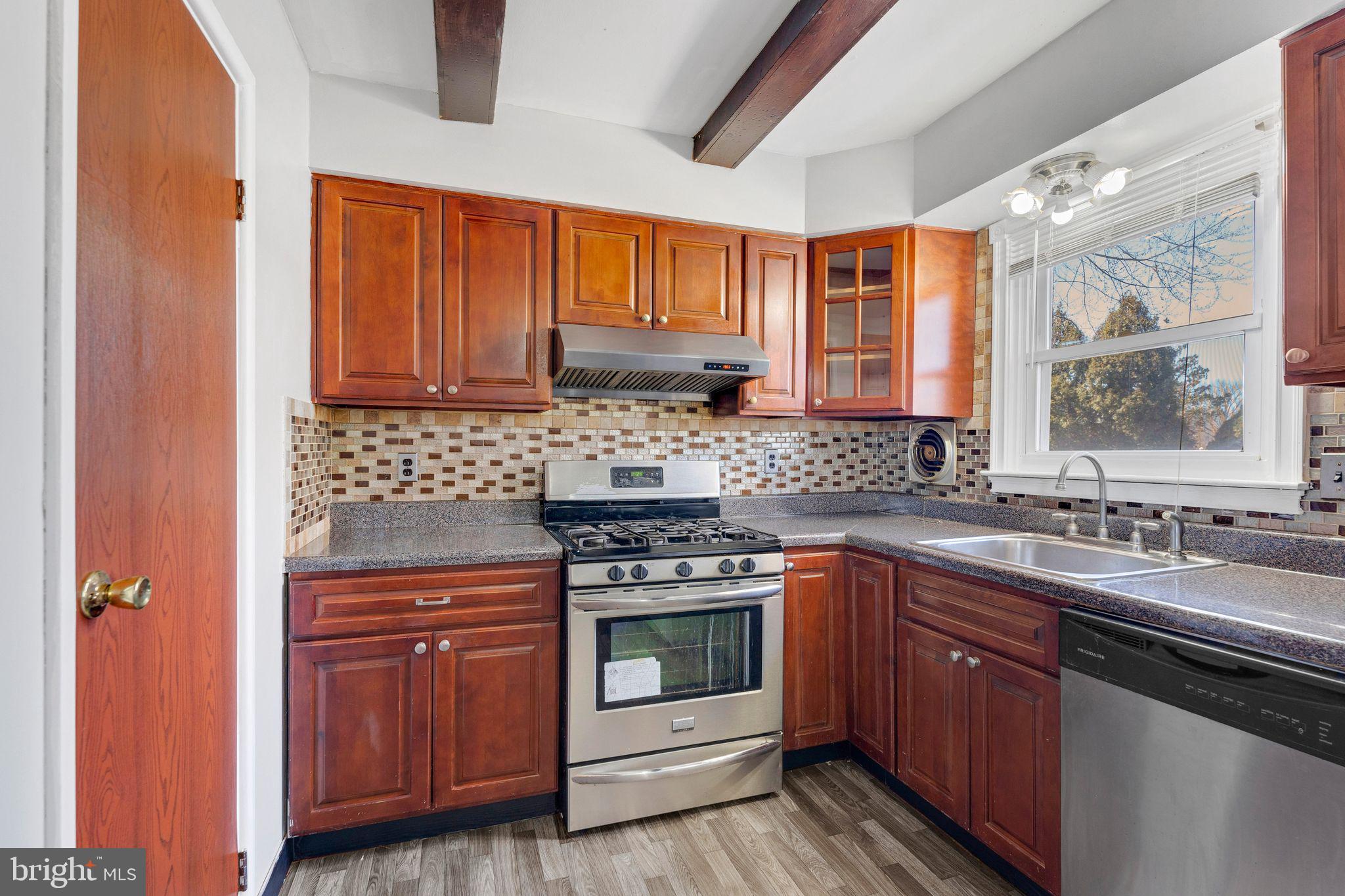 11934 Dumont Road Philadelphia, PA 19116 - Photo 17 of 50 Gallery Image 17