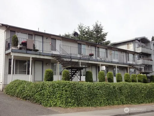$1,500 | 500 75th Street Southeast, Unit 10, Everett, WA 98203